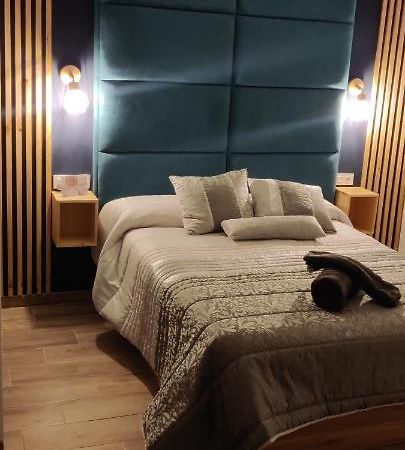Duerme A Gusto - Tu Habitacion Acogedora En Torredonjimeno Buitenkant foto
