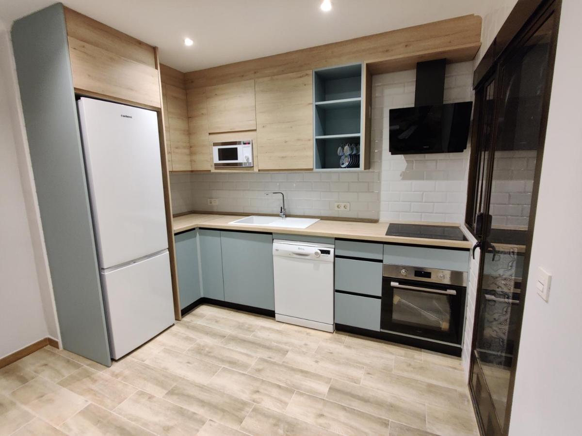 Duerme A Gusto - Tu Habitacion Acogedora En Torredonjimeno Buitenkant foto