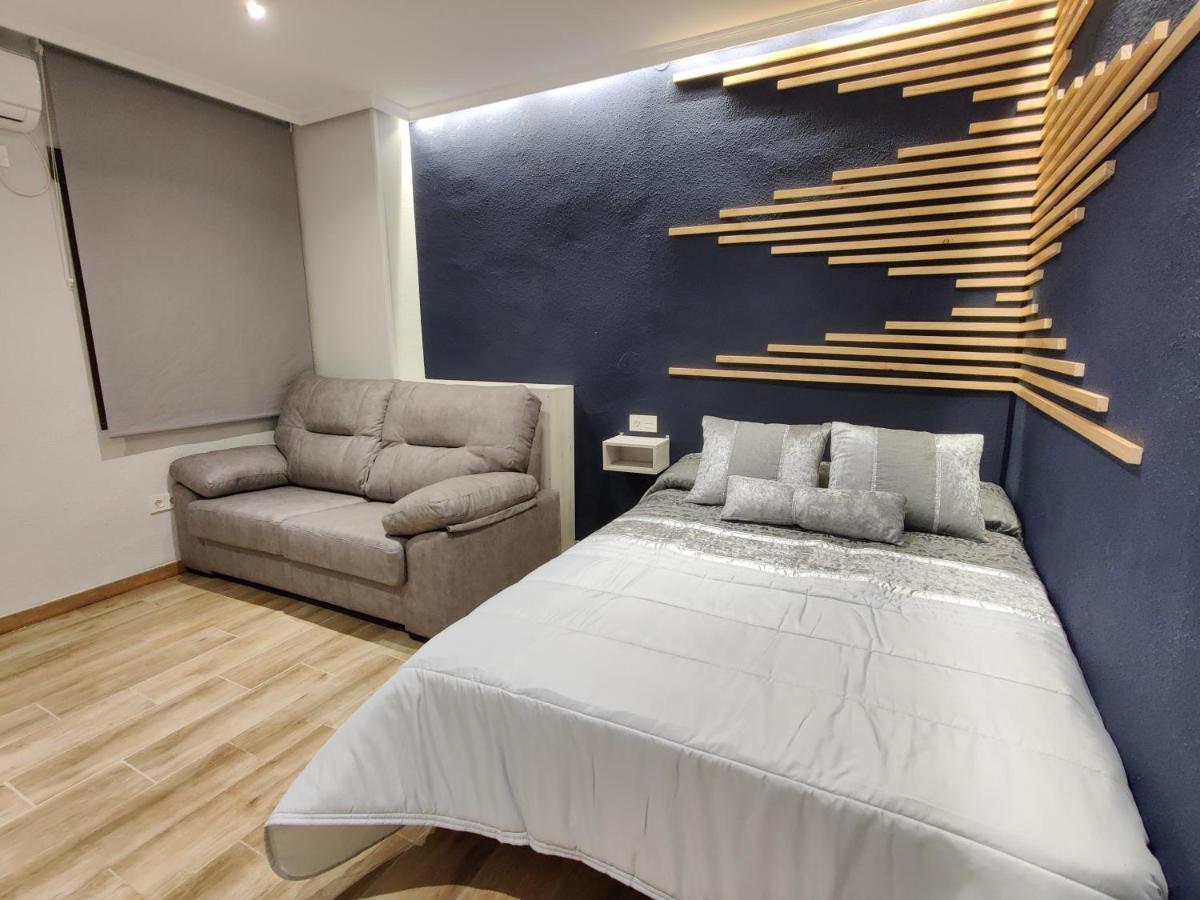 Duerme A Gusto - Tu Habitacion Acogedora En Torredonjimeno Buitenkant foto