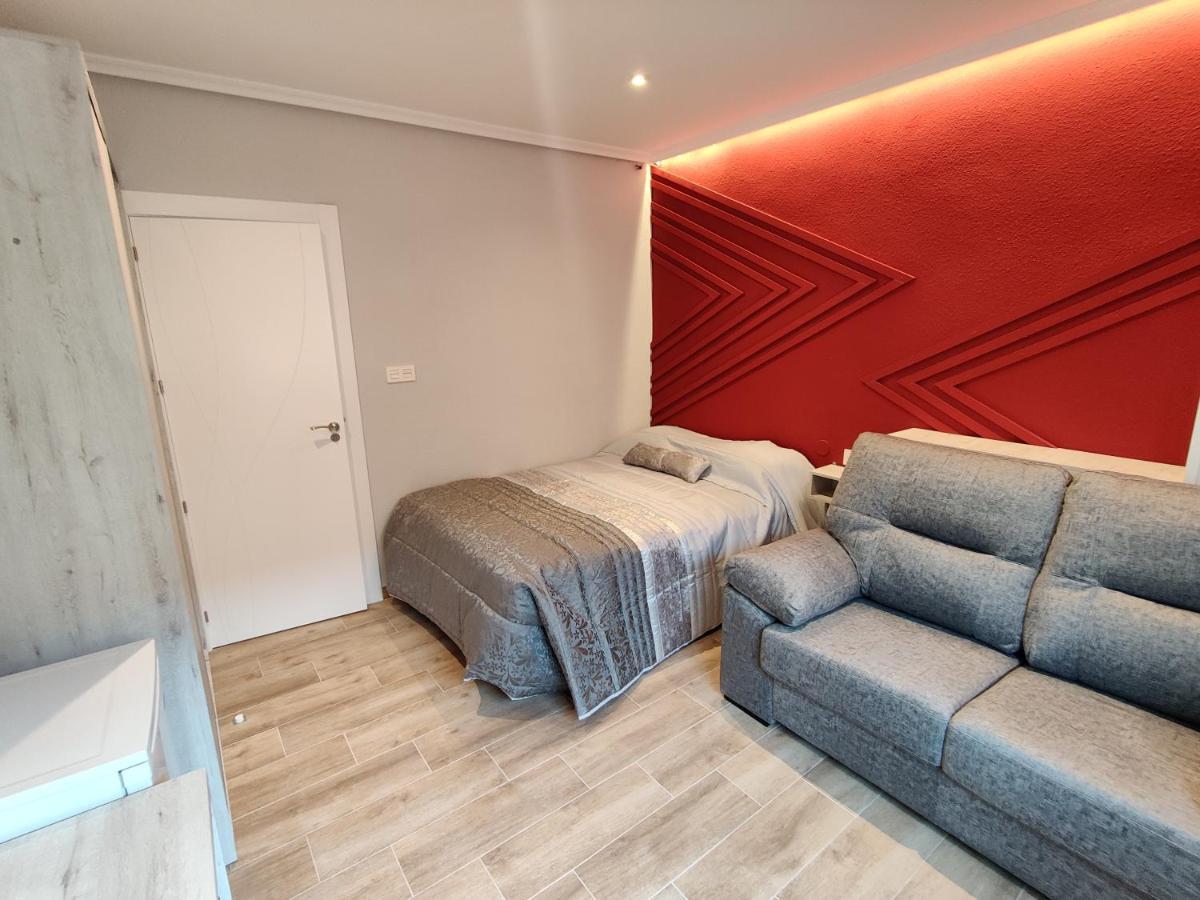 Duerme A Gusto - Tu Habitacion Acogedora En Torredonjimeno Buitenkant foto