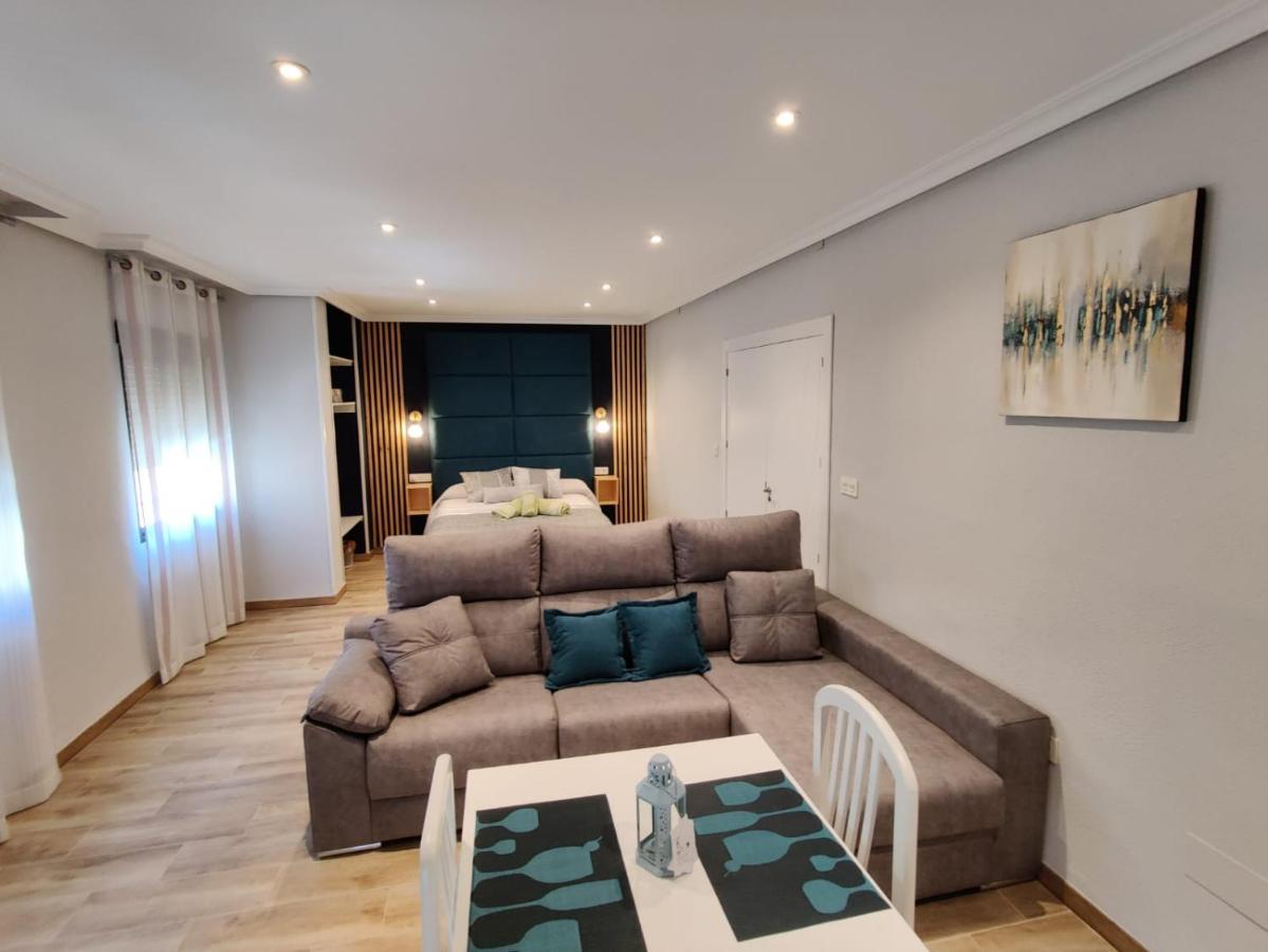 Duerme A Gusto - Tu Habitacion Acogedora En Torredonjimeno Buitenkant foto