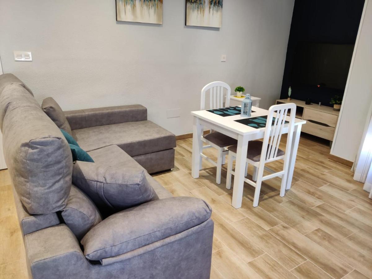 Duerme A Gusto - Tu Habitacion Acogedora En Torredonjimeno Buitenkant foto